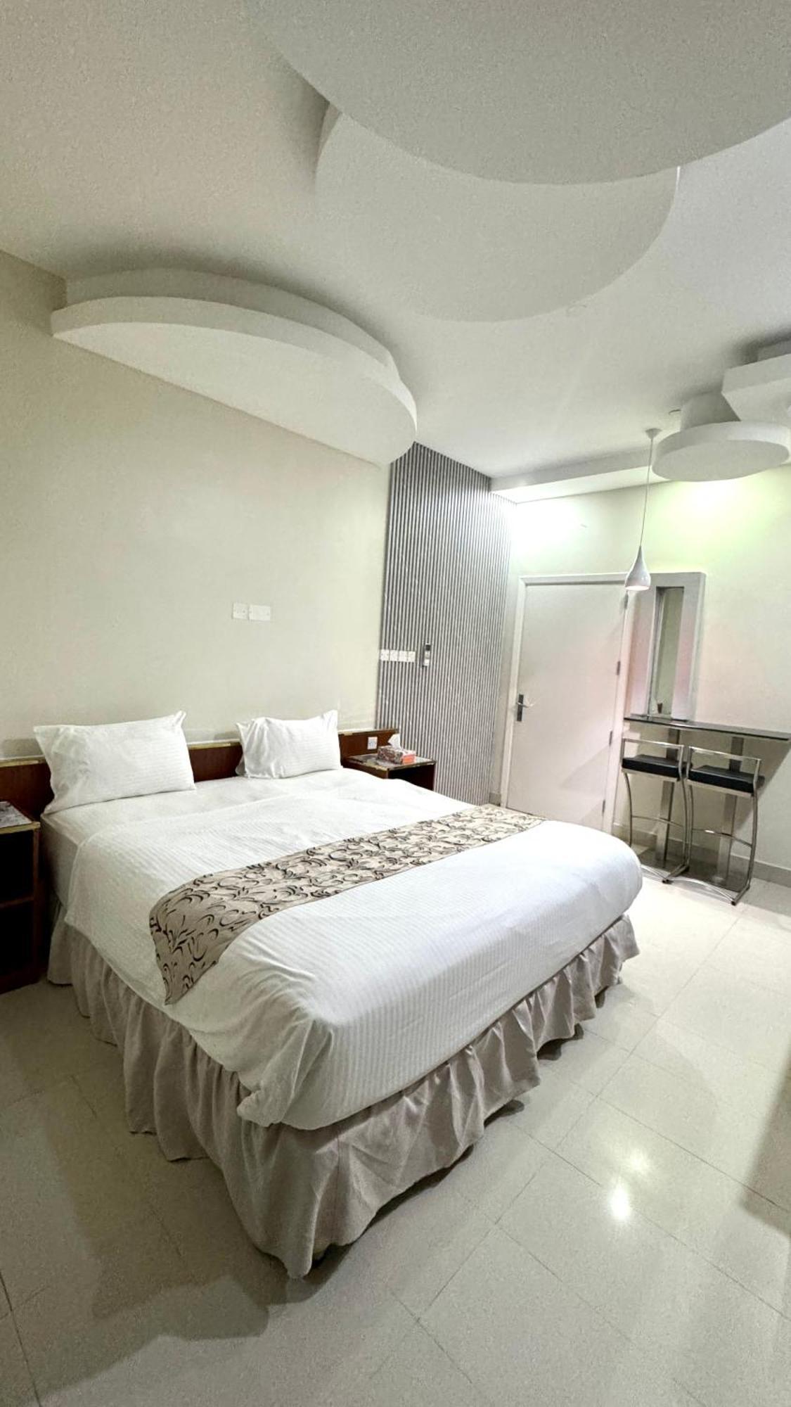 Collection O Muscat Airport Hotel Ghursheba